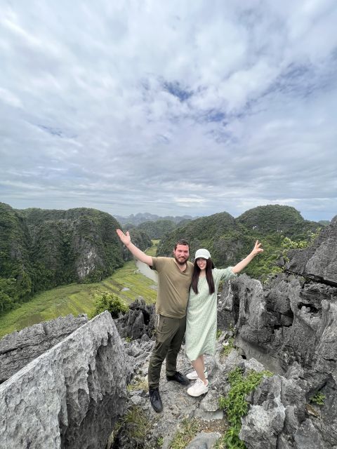 From Hanoi: Hoa Lu, Mua Cave and Tam Coc Full-Day Trip - Hoa Lu, Vietnam’s former capital