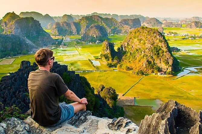 From Hanoi: Hoa Lu, Tam Coc, and Mua Cave Scenic Day Trip - Guides, group size, and the day’s rhythm