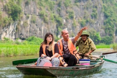 Hoa Lu – Tam Coc boating – Cycling & Mua Cave visit