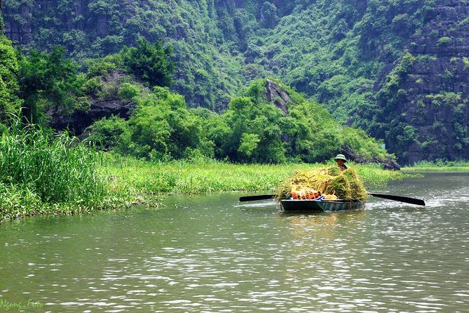 From Hanoi: Hoa Lu - Tam Coc boating - Cycling & Mua Cave visit - A short cycle through the countryside
