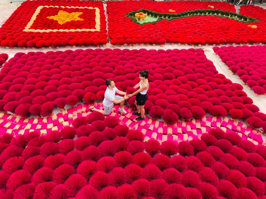 From Hanoi: Incense Village, Conical Hat and HaThai Art Tour - Quang Phu Cau shows incense production up close