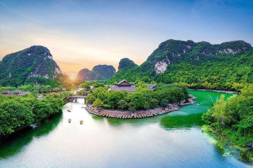 From Hanoi: Ninh Binh, Hoa Lu, Tam Coc, & Mua Cave Day-Trip - Who should book this Ninh Binh day trip?