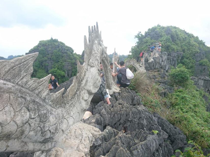 From Hanoi: Ninh Binh-Hoa Lu-Trang An-Mua-Cave-Buffet Lunch - Trang An by sampan: the centerpiece