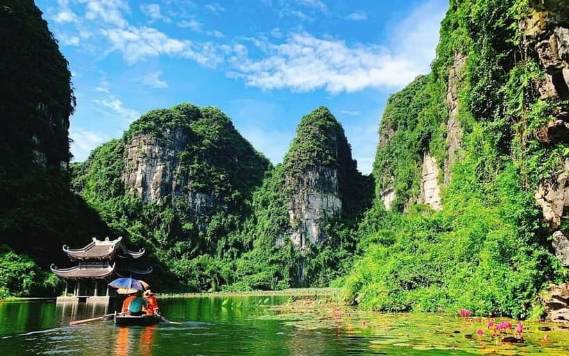 From Hanoi/NinhBinh: HoaLu-Bai Din- TrangAn- MuaCave-BichDon - Who should book this Ninh Binh tour?