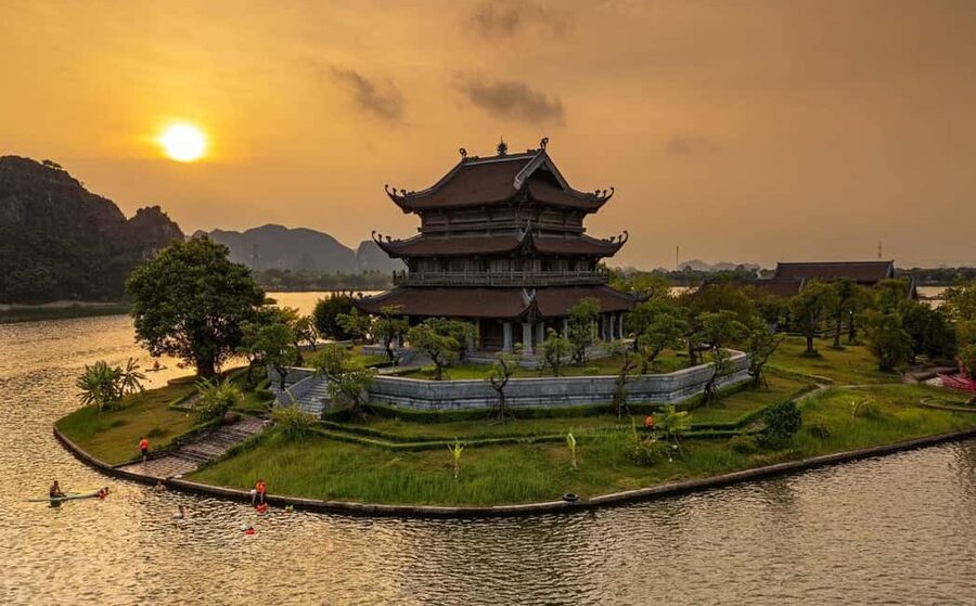 From Hanoi: Trang An Eco-tourism -Bai Dinh pagoda & Mua Cave - Bai Dinh: a temple complex built on a grand scale