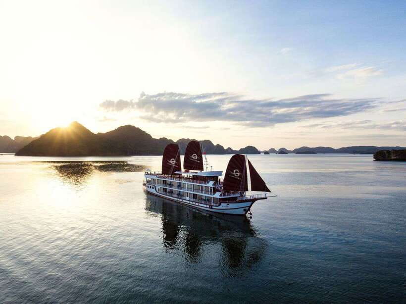 From Lan Ha Bay: 3-Day 2-Night Cruise with Meals & Kayaking - A three-day route through Ha Long and Lan Ha bays
