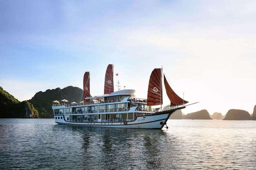 From Lan Ha Bay: 3-Day 2-Night Cruise with Meals & Kayaking - Day one: Bright Cave and the first sunset