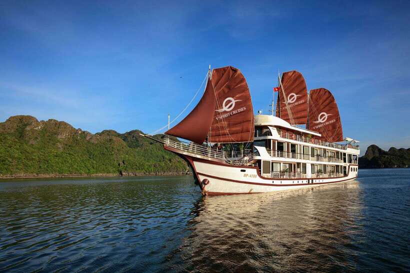 From Lan Ha Bay: 3-Day 2-Night Cruise with Meals & Kayaking - Day two: Viet Hai village and Ba Trai Dao