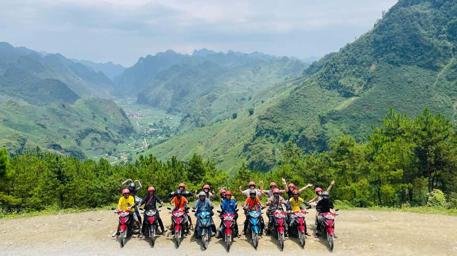 From Sapa: 3-Day Ha Giang Loop with Safe Rider (max 8 pax) - Day two: Ma Pi Leng and the Nho Que River