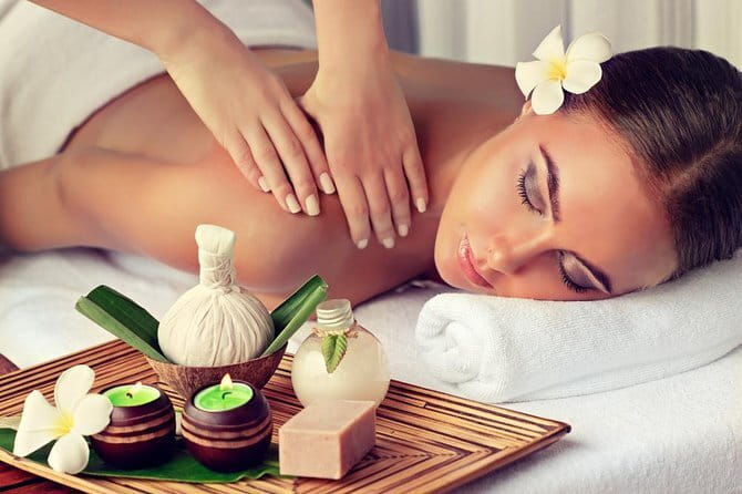 Full Body Combo with Aromatherapy or Deep Tissue treatment - Should you book Hoang’s Spa?