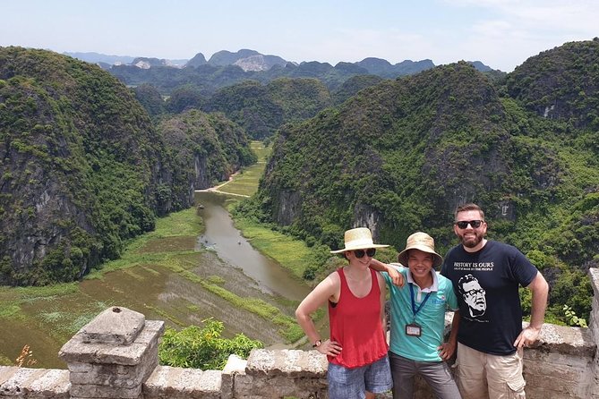 Full-Day Ninh Binh Highlights Tour from Hanoi - Lunch beside the Ngo Dong River