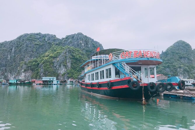 Full day trip to Lan Ha-Ha Long Bay from Cat Ba, avoid the crowds - Cruising into Ha Long Bay