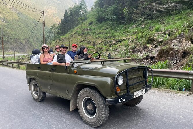 Ha Giang Army open Air Jeep 3 Days 2 Night Tour - Day 1: Bac Sum Pass, Heaven Gate and Dong Van