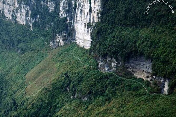 Ha Giang Loop Backpacker Tour, Small Group within Easy Riders - Day 1: Quan Ba, Yen Minh, and the road to Dong Van