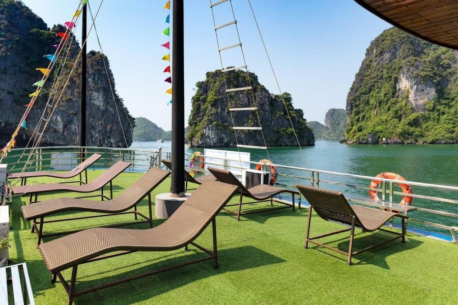 Ha Long: Afternoon Cruise with Lunch, Kayaking, and Swimming - Should you book this Ha Long Bay cruise?