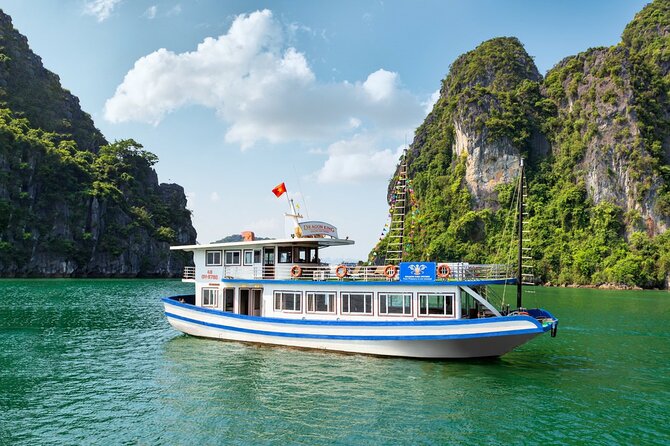 Ha Long Bay Cruise Day Tour with lunch, kayaking, surprise cave & titop island - Ti Top Island: beach time or a climb