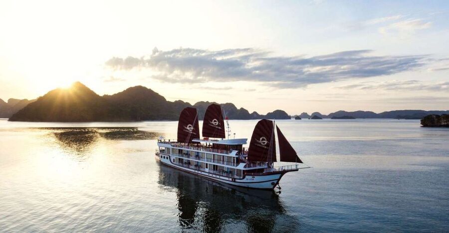 Ha Long & Lan Ha Bays: 2-Day Cruise with Meals & Kayaking - What to know before you book