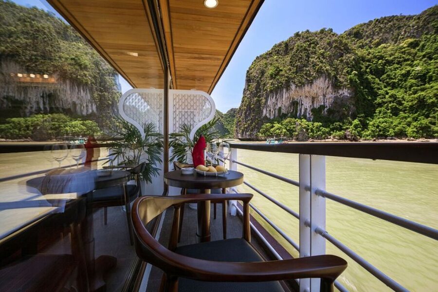 Ha Long & Lan Ha Bays: 2-Day Cruise with Meals & Kayaking - Who will enjoy this cruise most