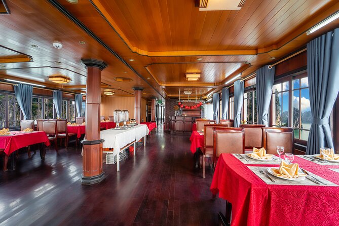 Halong Bay 2 Days 1 Night Traditional Boat - A two-day trip built around three stops