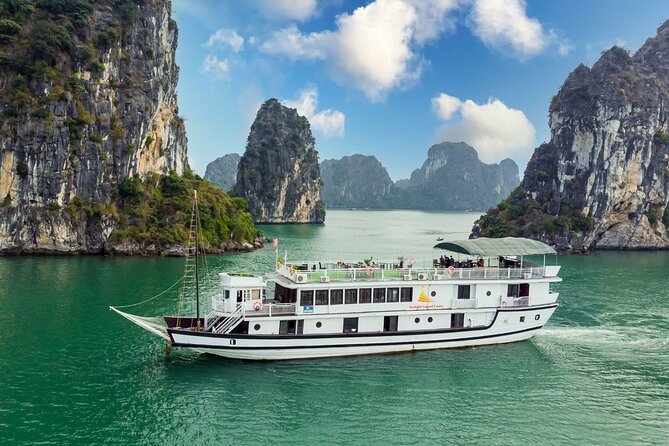 Halong Bay 2 Days 1 Night Traditional Boat - Day one: Ti Top Island’s beach and viewpoint