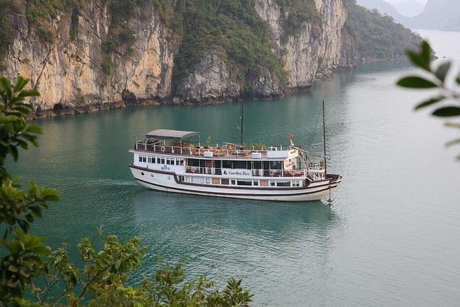 Halong Bay 2D1N BEST CRUISES All-Inclusive: Transfer, Meals, Kayak, Cave, Island - What the package includes, and what to plan yourself