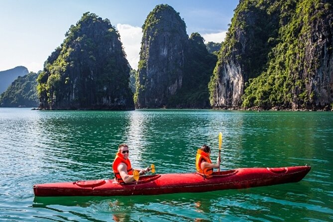 Halong Bay Day Tour 6Hour Deluxe Cruise Limousine Bus Small Group - Hang Luon by kayak or bamboo boat