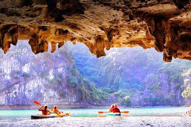 Halong Bay Day Tour By Diamond Era Cruise,Titop,Sung Sot & kayak - The return cruise and sunset snacks