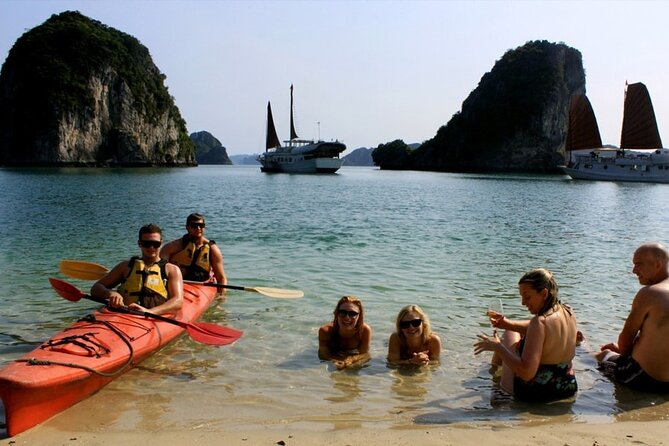 Halong Bay Day Tour By Diamond Era Cruise,Titop,Sung Sot & kayak - Guides, group size and the pace of the day