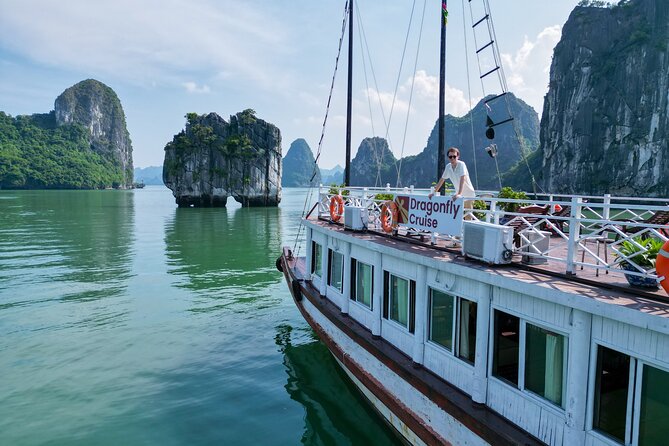 Halong Bay Day Tour Islands, Cave, Kayak. Lunch. All inclusive - The cruise puts the karsts in view