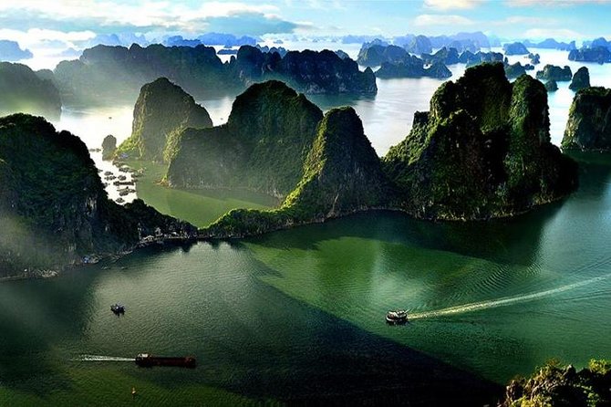 Halong Bay Day Tour: Visit Cave Island Kayaking Swimming Lunch - A guide can make a long day easier