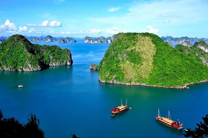 Halong Bay Day Tour With Titop Island, Cave, Kayak & Lunch - Leaving Hanoi for the bay