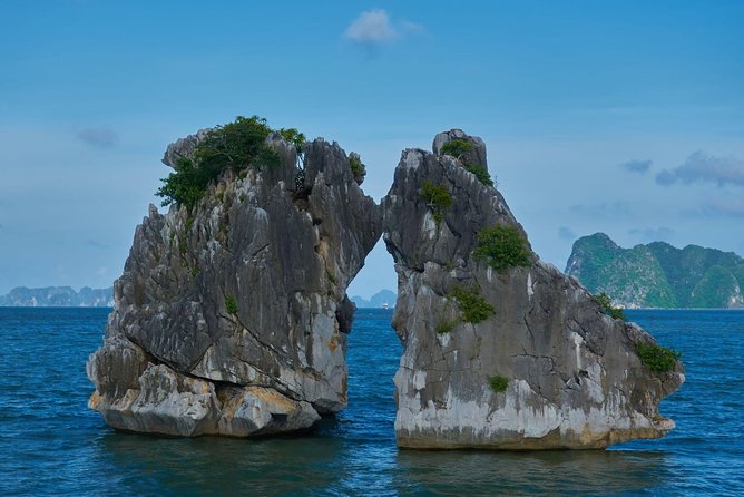 Halong Bay Full Day With Cave, Kayaking And Swimming - Highway Transfer - Walking through Sung Sot Cave