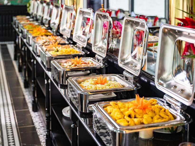 Halong Bay: Luxury Day Cruise with Buffet, Kayak, Swim - Sunset snacks and the cruise back