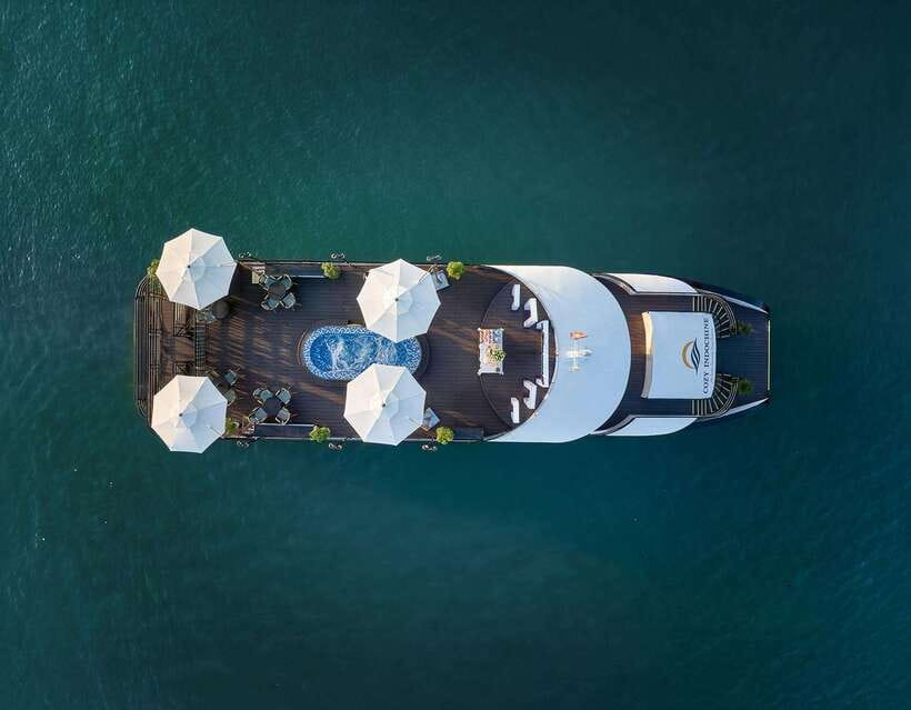 Halong Bay: Luxury Day Cruise with Buffet, Kayak, Swim - Lunch on board, then Surprising Cave