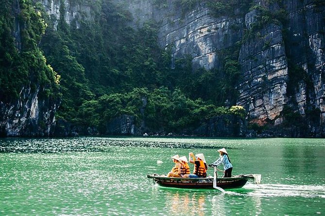 Halong Luxury Cruise Full Day Tour from Hanoi: All Inclusive - At Luon Cave, pick a kayak or bamboo boat