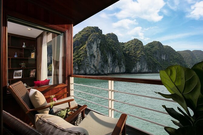 Halong Pandora 5 Star Cruise 2D1N-All Inclusive, cave, transfer - Kayaking, the cave visit and time on the water