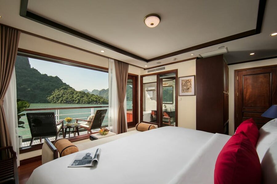 Hanoi: 2-Day Lan Ha & Halong Bay 5 Stars Cruise with Balcony - Lunch, limestone channels, and your first stop
