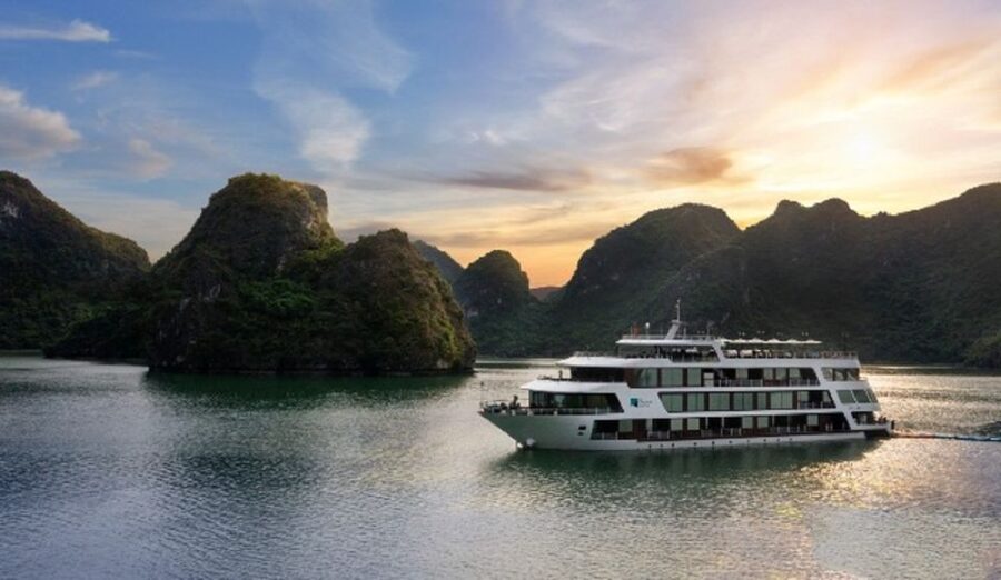 Hanoi: 3-Day Ninh Binh and Lan Ha Bay Cruise with Homestay - From Hanoi to Hoa Lu’s old royal temples