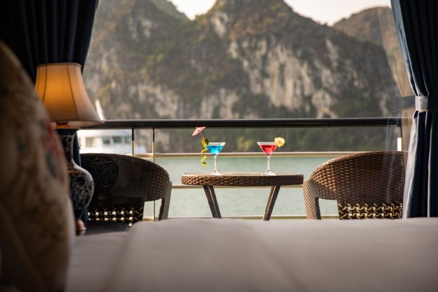 Hanoi: 3-Day Ninh Binh and Lan Ha Bay Cruise with Homestay - Sunrise, caves and a return to Hanoi