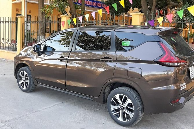 Hanoi Airport Private Arrival Transfer - Finding the driver in a busy airport
