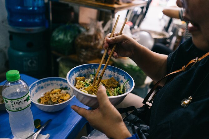 Hanoi Authentic Local Food Tasting Tour - Stories, menus, and useful eating habits
