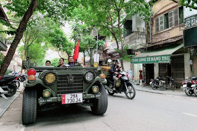 Hanoi Backstreet Jeep Tour : Hanoi HIGHTLIGHTS and HIDDEN GEMS - Check the schedule for Train Street