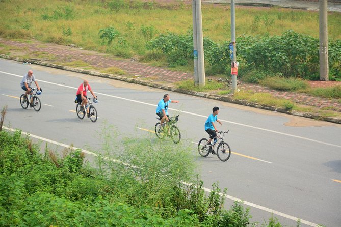 Hanoi Bicycle Tours: Half Day Bicycle Tours Hanoi Countryside - Markets, village lanes and small workshops