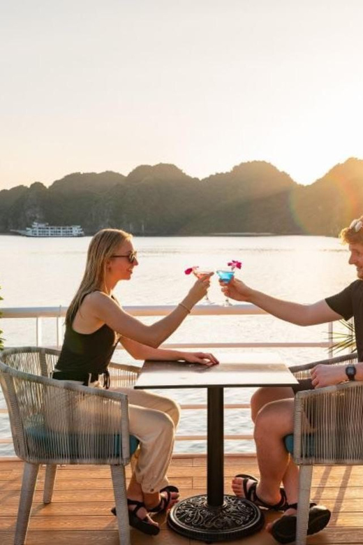 Hanoi: Cat Ba Island & Lan Ha Bay Day Trip Cruise with Lunch - The day at a glance