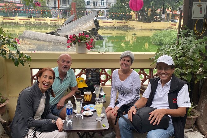 Hanoi City Bike Tour through Banana Island & Food Tasting - Starting with a bike and a guide