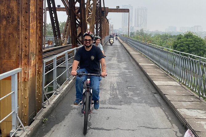 Hanoi City Bike Tour through Banana Island & Food Tasting - Ho Chi Minh Mausoleum, West Lake and Lake B-52