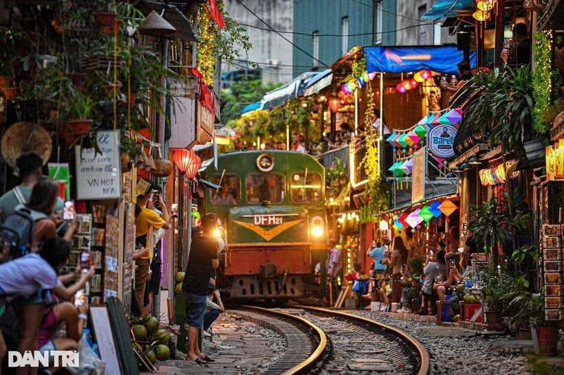 Hanoi City Half Day - The City Contains Cultural Beauty - What $28 buys, and what it does not
