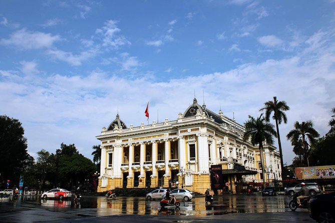 Hanoi French Quarter: Coffee and Stories - Trang Tien Street and Hoan Kiem Lake