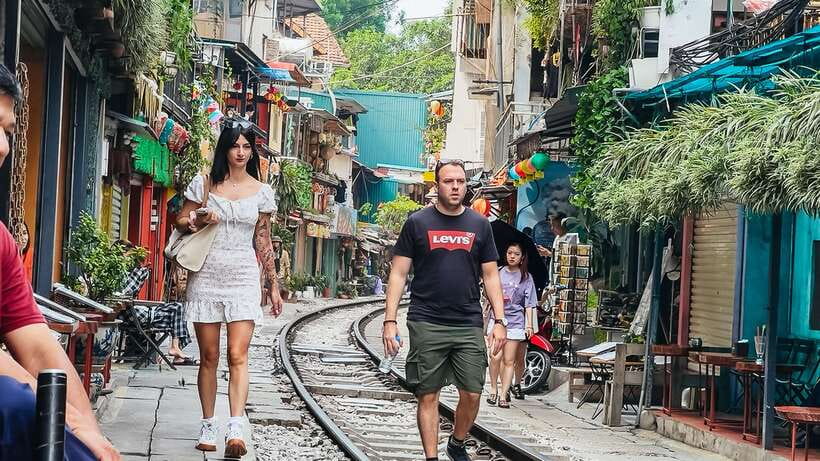 Hanoi: Guided Food Tour with Train Street Visit - Train Street, close-up but not guaranteed