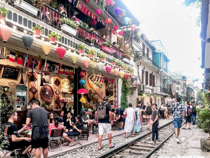 Hanoi: Guided Food Tour with Train Street Visit - Should you book this Hanoi food tour?